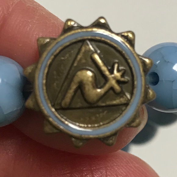 NWT Avon Power Beaded Bracelet Blue - Picture 2 of 5